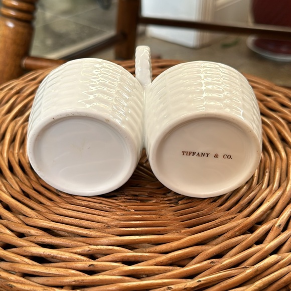 Rare Tiffany & Company handled double weaved basket home accent - Picture 2 of 4